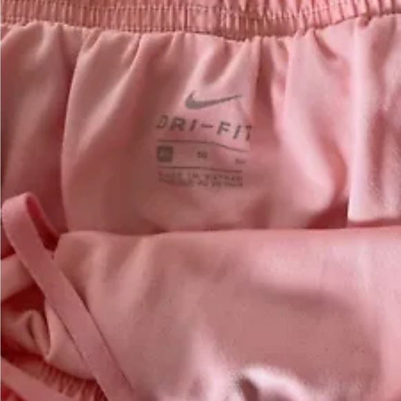 Women's Nike Tempo Soft Knit Coral / Orange Short - size XL - Picture 3 of 6